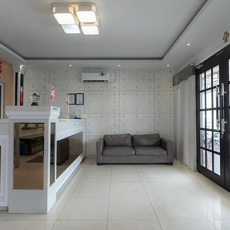 מלון Reddoorz At Nagoya Indah Batam מראה חיצוני תמונה
